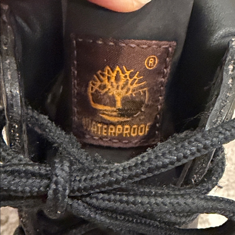 Timberland 6” Classic Waterproof Black Boots/Big Boys/ Size 6 - Picture 8 of 12